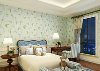 Aziatisch de stijlbehang van de hotelslaapkamer In te ademen met Wit Groen Bladerenpatroon